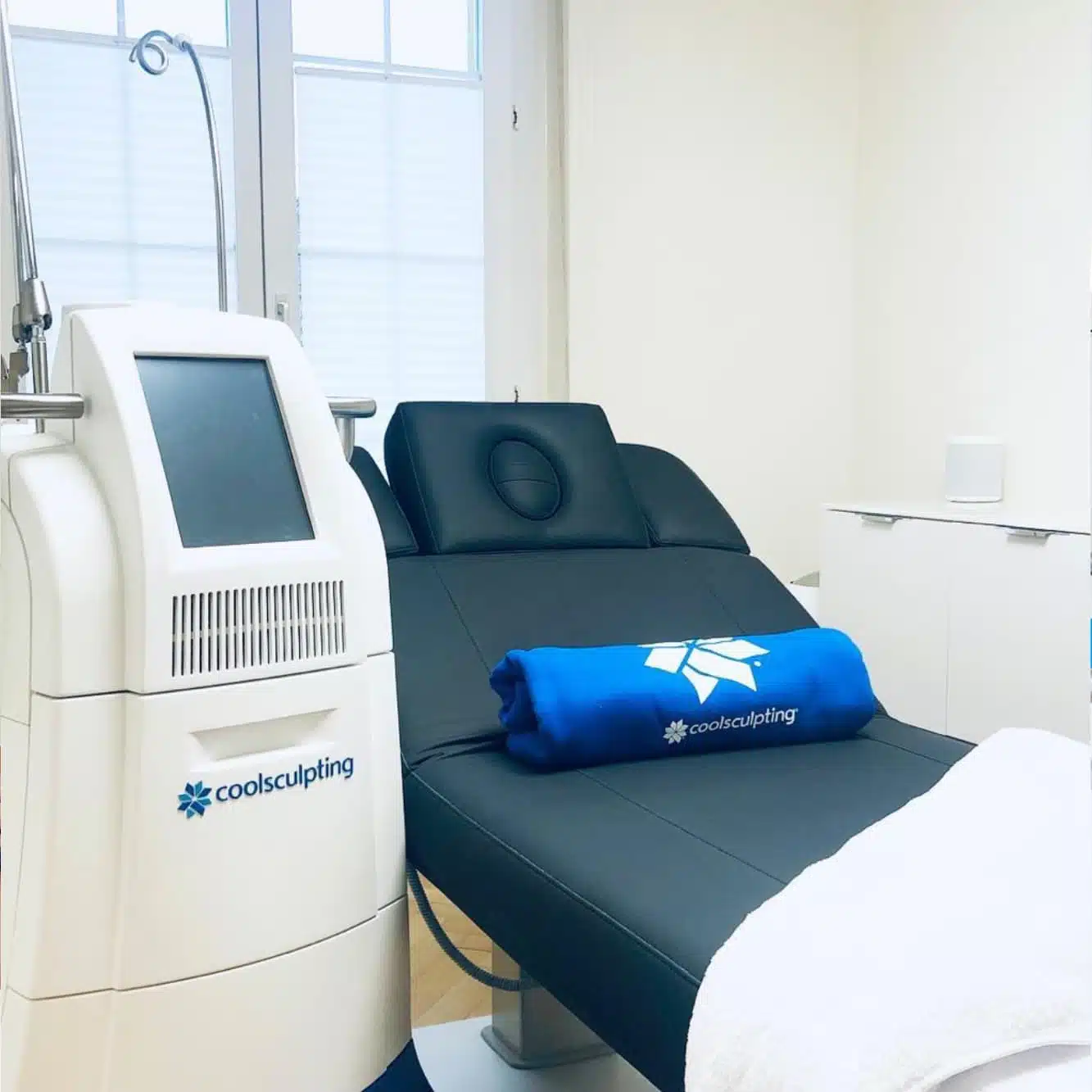 L Appareil utilise pour le traitement CoolSculpting Clinique BellFontaine Lausane 